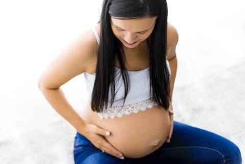 GESTANTE GESTAÇÃO GRÁVIDA GRAVIDEZ ENSAIO ESTÚDIO SESSÃO DE FOTOS MÃE FILHO '