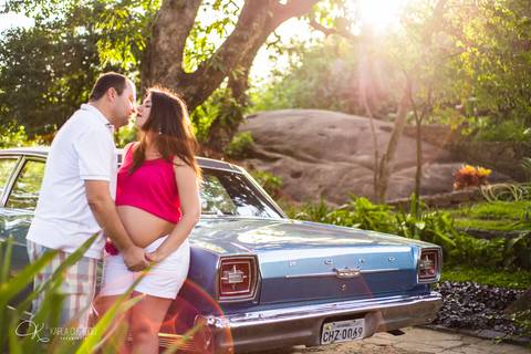 fotografia, sessão de foto, ensaio gestante, parque, verde, campo, natureza, céu azul, Vitória, Vila Velha, carros antigos, carros clássicos, ford landau, ford ltd, ford galaxie 500'