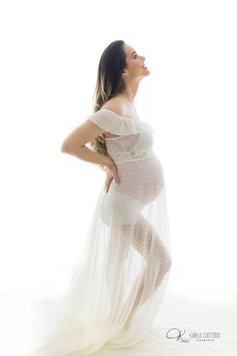 fotografia, sessão de foto, ensaio gestante,estúdio, delicadeza, branco, pureza, mãe, céu azul, Vitória, Vila Velha, '