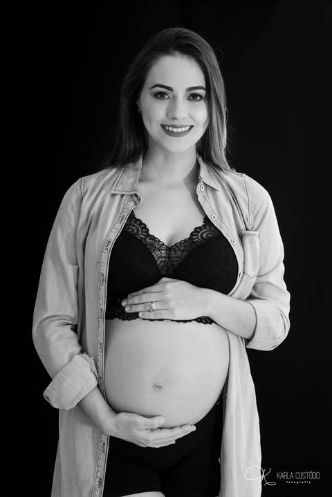 fotografia, sessão de foto, ensaio gestante,estúdio, delicadeza, pb, foto, pb, fotografia preto e , pureza, mãe, céu azul, Vitória, Vila Velha, '