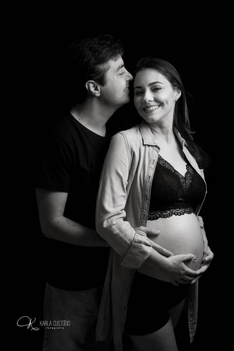 fotografia, sessão de foto, ensaio gestante,estúdio, delicadeza, pb, foto, pb, fotografia preto e , pureza, mãe, céu azul, Vitória, Vila Velha, '