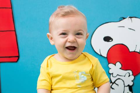   ensaio de menino, smash the cake menino, banho no ensaio fotografico , ensaio soopy,ensaio fotografico snoopy'