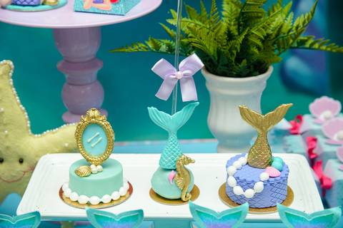 Smash the cake volta redonda barra mansa Fotografia Fotografo Festa Infantil 6 anos mamae papai ensaio aniversario  tictac festa salao'