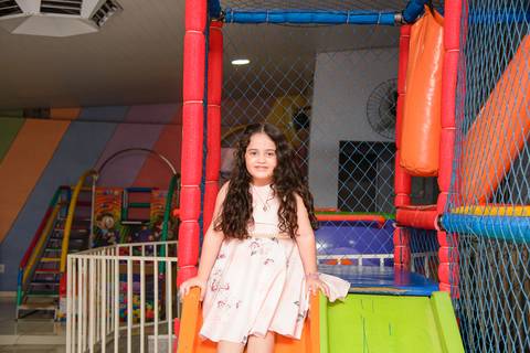 Smash the cake volta redonda barra mansa Fotografia Fotografo Festa Infantil 6 anos mamae papai ensaio aniversario  tictac festa salao'