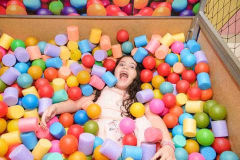 Smash the cake volta redonda barra mansa Fotografia Fotografo Festa Infantil 6 anos mamae papai ensaio aniversario  tictac festa salao'