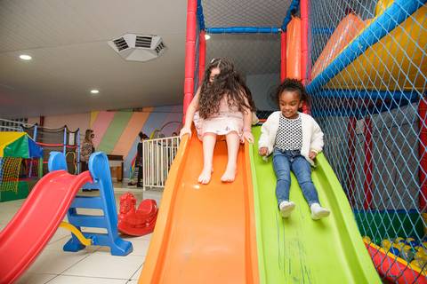 Smash the cake volta redonda barra mansa Fotografia Fotografo Festa Infantil 6 anos mamae papai ensaio aniversario  tictac festa salao'