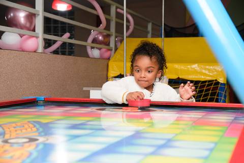 Smash the cake volta redonda barra mansa Fotografia Fotografo Festa Infantil 6 anos mamae papai ensaio aniversario  tictac festa salao'