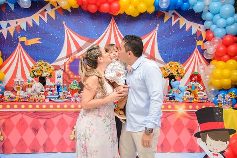 Smash the cake volta redonda barra mansa Fotografia Fotografo Festa Infantil 1 ano 1 aninho mamae papai ensaio aniversario  tictac festa salao'