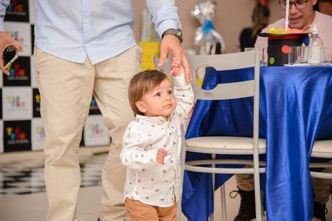 Smash the cake volta redonda barra mansa Fotografia Fotografo Festa Infantil 1 ano 1 aninho mamae papai ensaio aniversario  tictac festa salao'