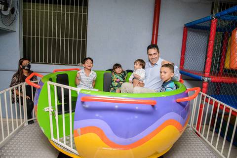 Smash the cake volta redonda barra mansa Fotografia Fotografo Festa Infantil 1 ano 1 aninho mamae papai ensaio aniversario  tictac festa salao'