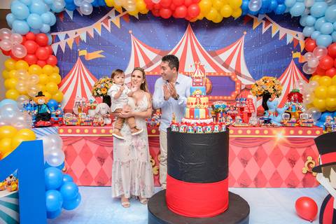 Smash the cake volta redonda barra mansa Fotografia Fotografo Festa Infantil 1 ano 1 aninho mamae papai ensaio aniversario  tictac festa salao'