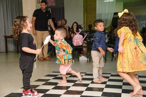 Smash the cake volta redonda barra mansa Fotografia Fotografo Festa Infantil 1 ano 1 aninho mamae papai ensaio aniversario  Espaço Kelly Noronha Barra Mansa  RJ festa salao familia filhos maesefilhos maternidade'