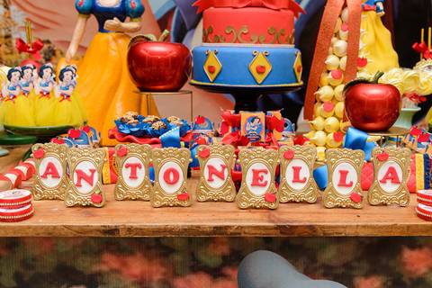 Smash the cake volta redonda barra mansa Fotografia Fotografo Festa Infantil 1 ano 1 aninho mamae papai ensaio aniversario  Espaço Kelly Noronha Barra Mansa  RJ festa salao familia filhos maesefilhos maternidade'