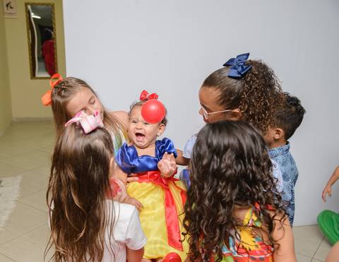 Smash the cake volta redonda barra mansa Fotografia Fotografo Festa Infantil 1 ano 1 aninho mamae papai ensaio aniversario  Espaço Kelly Noronha Barra Mansa  RJ festa salao familia filhos maesefilhos maternidade'