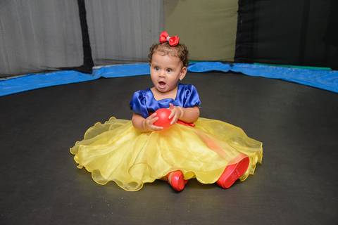 Smash the cake volta redonda barra mansa Fotografia Fotografo Festa Infantil 1 ano 1 aninho mamae papai ensaio aniversario  Espaço Kelly Noronha Barra Mansa  RJ festa salao familia filhos maesefilhos maternidade'