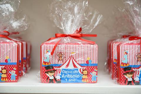 Smash the cake volta redonda barra mansa Fotografia Fotografo Festa Infantil 1 ano 1 aninho mamae papai ensaio aniversario  W3 Kids Barra Mansa  RJ festa salao familia filhos maesefilhos maternidade'