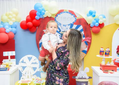 Smash the cake volta redonda barra mansa Fotografia Fotografo Festa Infantil 1 ano 1 aninho mamae papai ensaio aniversario  W3 Kids Barra Mansa  RJ festa salao familia filhos maesefilhos maternidade'