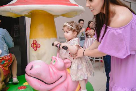 Smash the cake volta redonda barra mansa Fotografia Fotografo Festa Infantil 1 ano 1 aninho mamae papai ensaio aniversario  tictac festa salao'