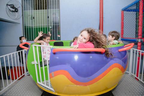 Smash the cake volta redonda barra mansa Fotografia Fotografo Festa Infantil 1 ano 1 aninho mamae papai ensaio aniversario  tictac festa salao'