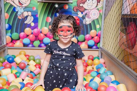 Smash the cake volta redonda barra mansa Fotografia Fotografo Festa Infantil 1 ano 1 aninho mamae papai ensaio aniversario  tictac festa salao'