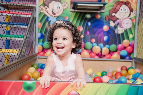 Smash the cake volta redonda barra mansa Fotografia Fotografo Festa Infantil 1 ano 1 aninho mamae papai ensaio aniversario  tictac festa salao'