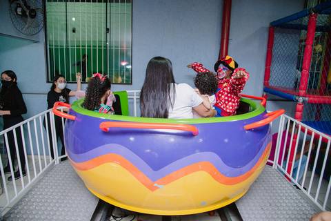 Smash the cake volta redonda barra mansa Fotografia Fotografo Festa Infantil 1 ano 1 aninho mamae papai ensaio aniversario  tictac festa salao'