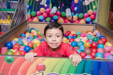 Smash the cake volta redonda barra mansa Fotografia Fotografo Festa Infantil 1 ano 1 aninho mamae papai ensaio aniversario  tictac festa salao'