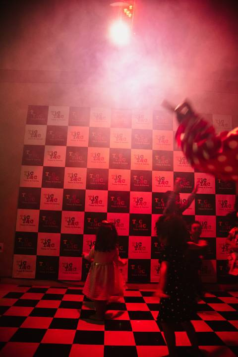 Smash the cake volta redonda barra mansa Fotografia Fotografo Festa Infantil 1 ano 1 aninho mamae papai ensaio aniversario  tictac festa salao'