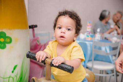 Smash the cake volta redonda barra mansa Fotografia Fotografo Festa Infantil 1 ano 1 aninho mamae papai ensaio aniversario  tictac festa salao'