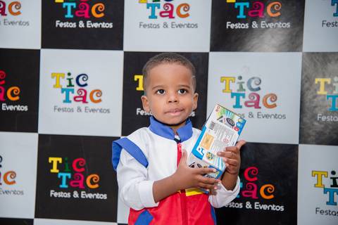 Smash the cake volta redonda barra mansa Fotografia Fotografo Festa Infantil 1 ano 1 aninho mamae papai ensaio aniversario  tictac festa salao'