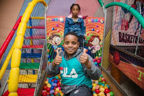 Smash the cake volta redonda barra mansa Fotografia Fotografo Festa Infantil 1 ano 1 aninho mamae papai ensaio aniversario  tictac festa salao'