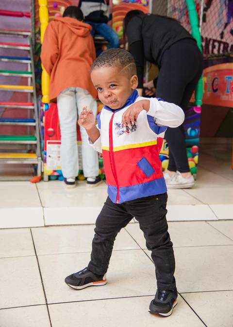 Smash the cake volta redonda barra mansa Fotografia Fotografo Festa Infantil 1 ano 1 aninho mamae papai ensaio aniversario  tictac festa salao'