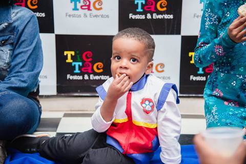 Smash the cake volta redonda barra mansa Fotografia Fotografo Festa Infantil 1 ano 1 aninho mamae papai ensaio aniversario  tictac festa salao'