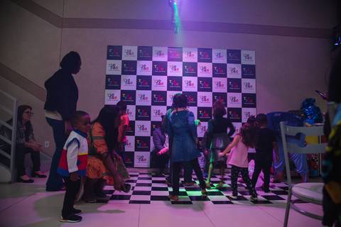 Smash the cake volta redonda barra mansa Fotografia Fotografo Festa Infantil 1 ano 1 aninho mamae papai ensaio aniversario  tictac festa salao'