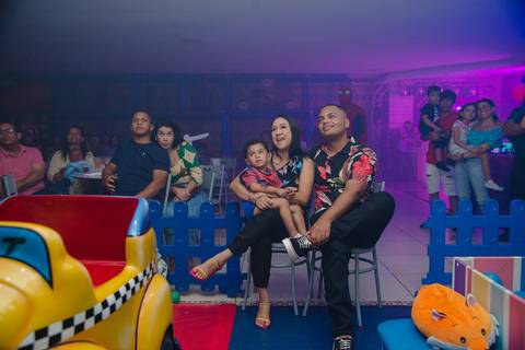 Smash the cake volta redonda barra mansa Fotografia Fotografo Festa Infantil 1 ano 1 aninho mamae papai ensaio aniversario  caramelada festa salao'