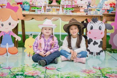 Smash the cake volta redonda barra mansa Fotografia Fotografo Festa Infantil 1 ano 1 aninho mamae papai ensaio aniversario  conforto festas festa salao'
