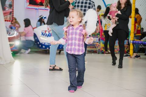 Smash the cake volta redonda barra mansa Fotografia Fotografo Festa Infantil 1 ano 1 aninho mamae papai ensaio aniversario  conforto festas festa salao'