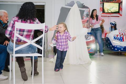 Smash the cake volta redonda barra mansa Fotografia Fotografo Festa Infantil 1 ano 1 aninho mamae papai ensaio aniversario  conforto festas festa salao'