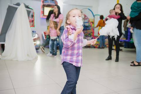 Smash the cake volta redonda barra mansa Fotografia Fotografo Festa Infantil 1 ano 1 aninho mamae papai ensaio aniversario  conforto festas festa salao'