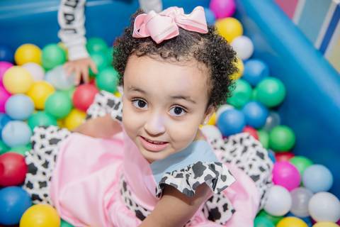 Smash the cake volta redonda barra mansa Fotografia Fotografo Festa Infantil 1 ano 1 aninho mamae papai ensaio aniversario  caramelada festa salao'