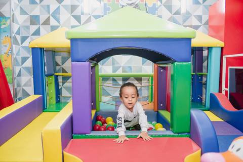 Smash the cake volta redonda barra mansa Fotografia Fotografo Festa Infantil 1 ano 1 aninho mamae papai ensaio aniversario  caramelada festa salao'