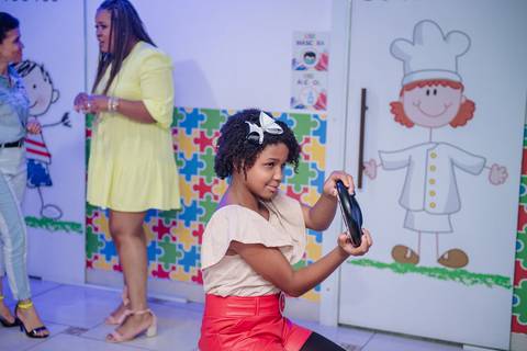 Smash the cake volta redonda barra mansa Fotografia Fotografo Festa Infantil 1 ano 1 aninho mamae papai ensaio aniversario  caramelada festa salao'