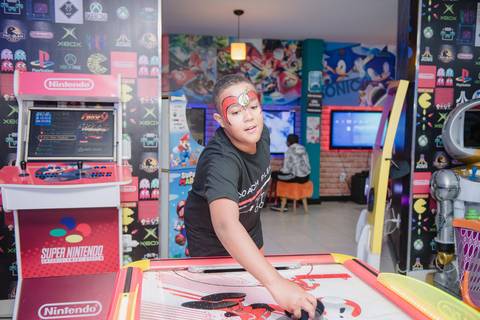 Smash the cake volta redonda barra mansa Fotografia Fotografo Festa Infantil 1 ano 1 aninho mamae papai ensaio aniversario  caramelada festa salao'