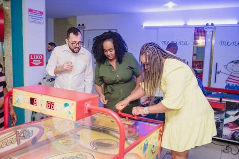 Smash the cake volta redonda barra mansa Fotografia Fotografo Festa Infantil 1 ano 1 aninho mamae papai ensaio aniversario  caramelada festa salao'