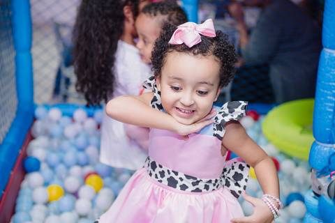 Smash the cake volta redonda barra mansa Fotografia Fotografo Festa Infantil 1 ano 1 aninho mamae papai ensaio aniversario  caramelada festa salao'