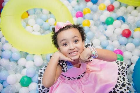 Smash the cake volta redonda barra mansa Fotografia Fotografo Festa Infantil 1 ano 1 aninho mamae papai ensaio aniversario  caramelada festa salao'