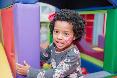 Smash the cake volta redonda barra mansa Fotografia Fotografo Festa Infantil 1 ano 1 aninho mamae papai ensaio aniversario  caramelada festa salao'