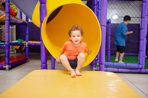 Smash the cake volta redonda barra mansa Fotografia Fotografo Festa Infantil 1 ano 1 aninho mamae papai ensaio aniversario  kifulia festa salao'