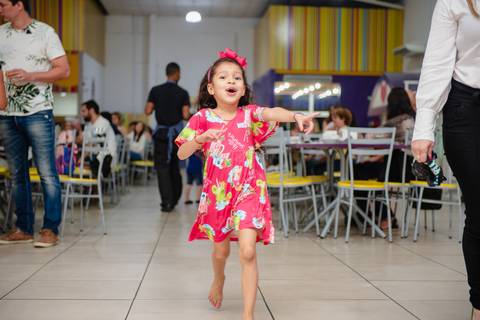 Smash the cake volta redonda barra mansa Fotografia Fotografo Festa Infantil 1 ano 1 aninho mamae papai ensaio aniversario  kifulia festa salao'