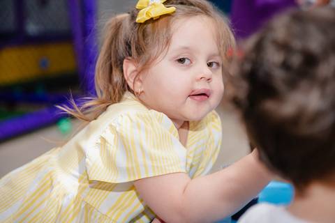 Smash the cake volta redonda barra mansa Fotografia Fotografo Festa Infantil 1 ano 1 aninho mamae papai ensaio aniversario  kifulia festa salao'